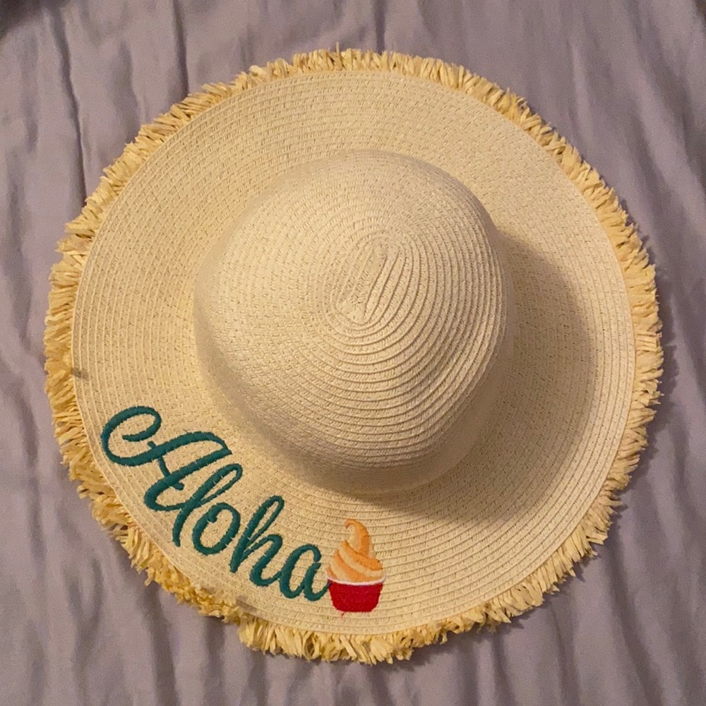 NWT Disney Aloha Dole Whip Hat